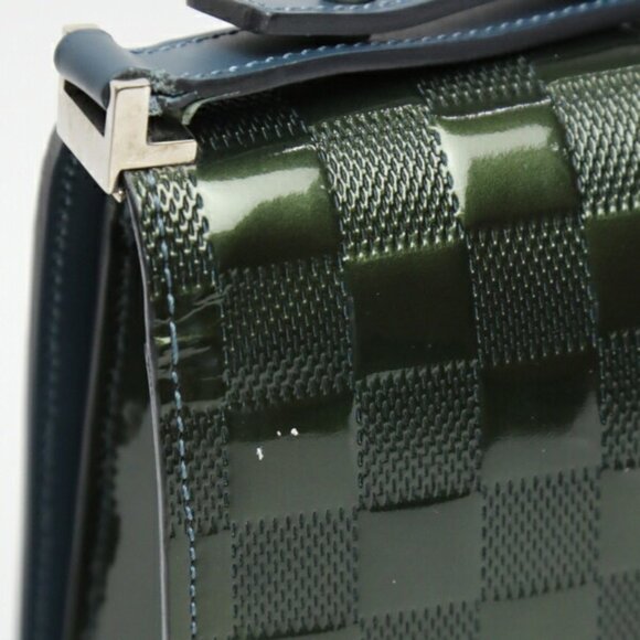 LOUIS VUITTON Green Damier Shoulder Bag - Picture 10 of 10